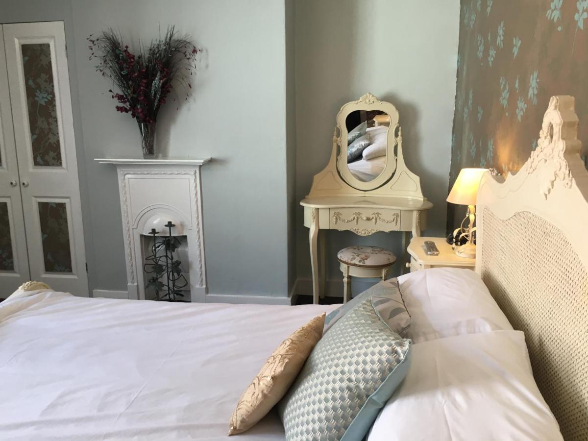 Tiger Locanda Bridport